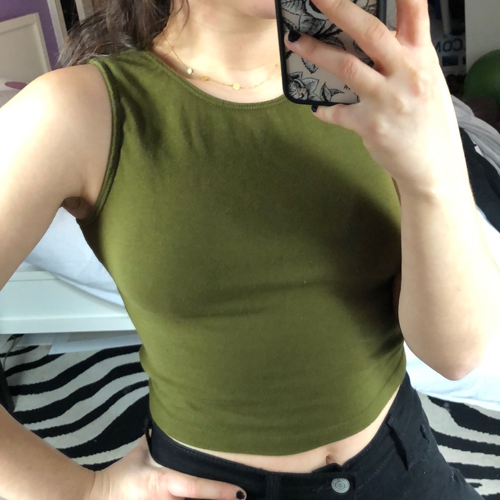 Urban outfitters sleeveless crop top